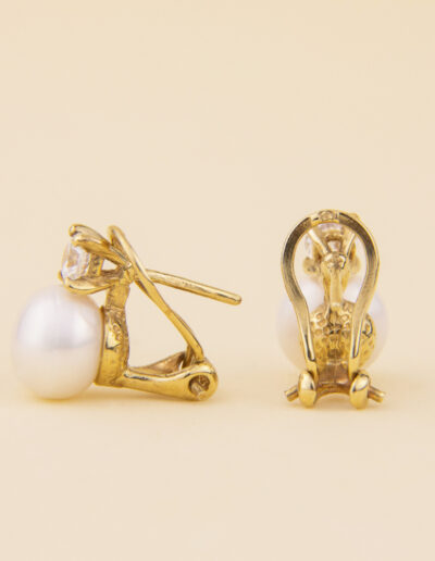 Pendientes de plata de ley con perlas bañados en oro Clasic